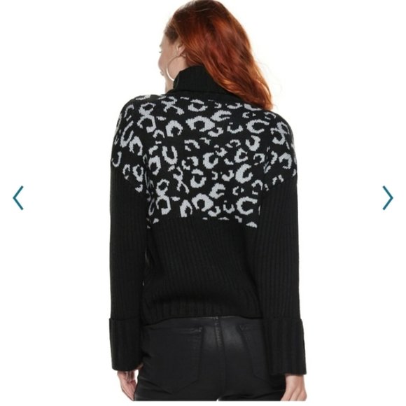 Nine West Cheetah Print Turtle Neck Sweater XS - Picture 2 of 10